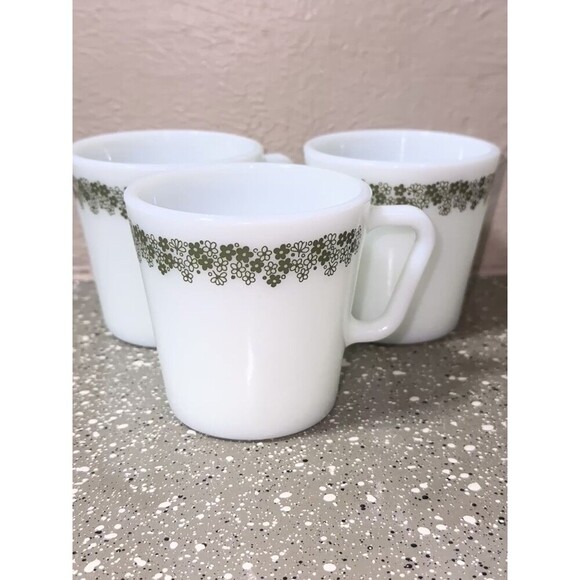 Pyrex Crazy Daisy White Milk Glass Green Floral Coffee Mug Vintage (3) - Picture 1 of 3